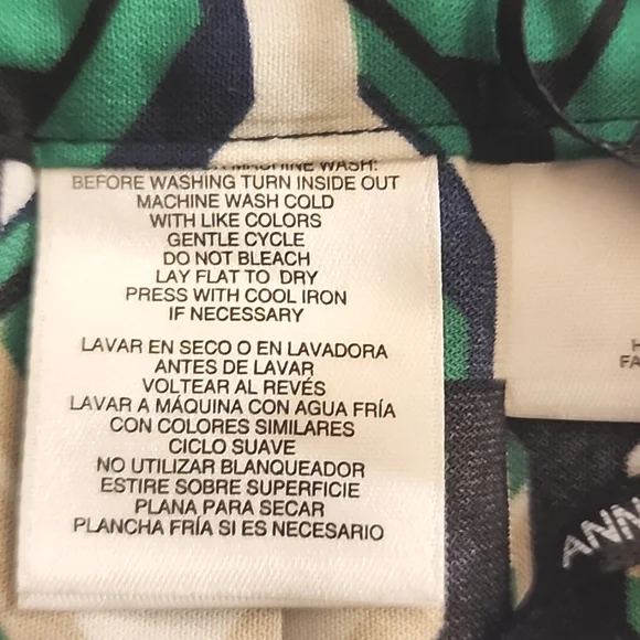 Anne Klein Pull-On Pleated Skirt| Size L| Kelly Green Print - Picture 7 of 8